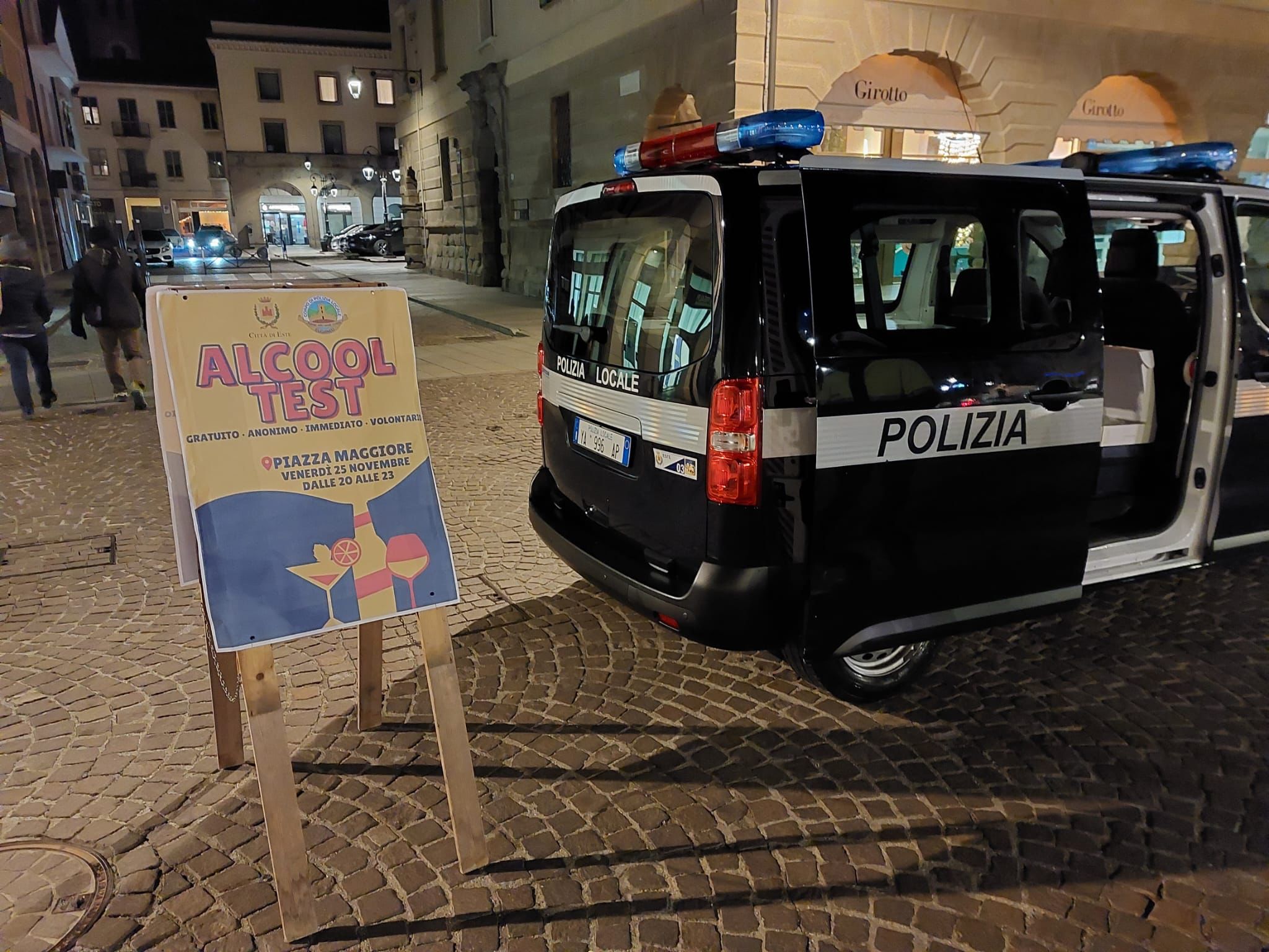 ALCOOL TEST in Piazza Maggiore: grande partecipazione della cittadinanza