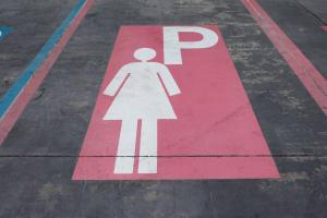 Este riattiva i Parcheggi Rosa