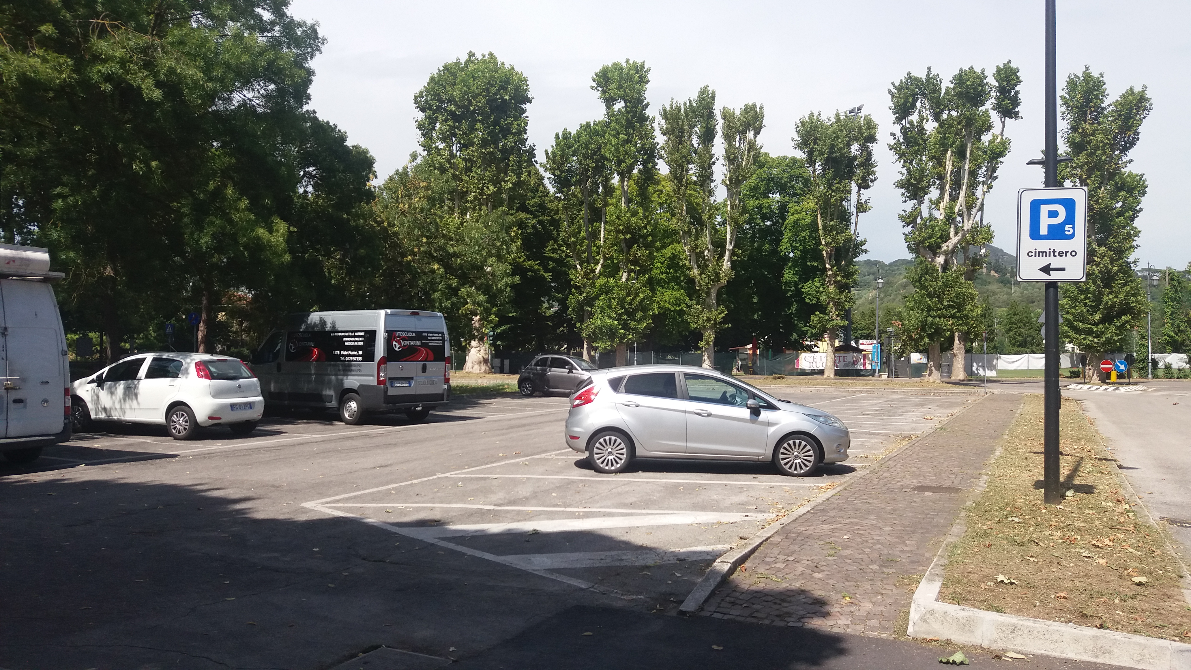 Park via Tacito (Cimitero Maggiore)
